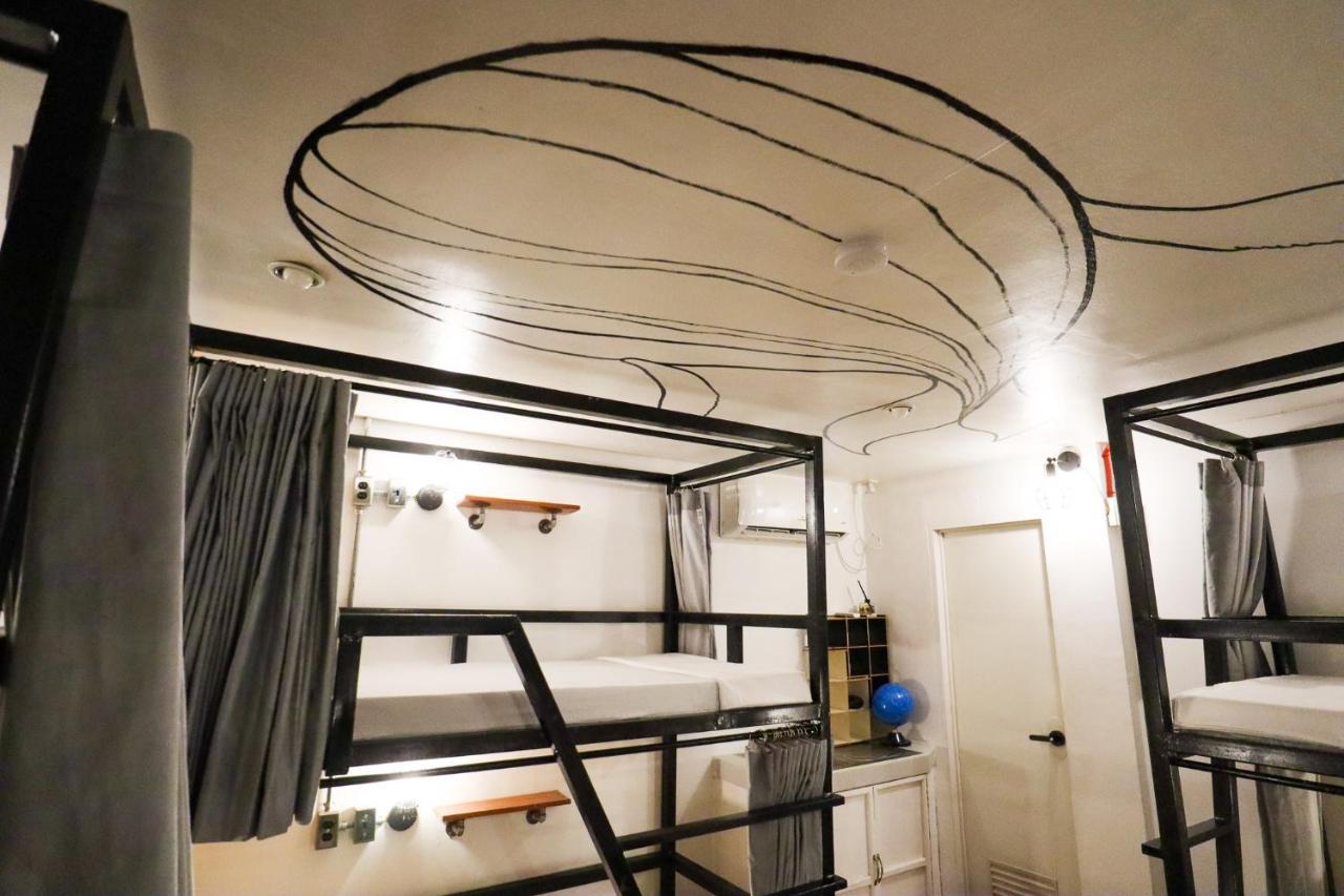 Ocean Breeze Hostel By Daily Sweet Moalboal Exteriör bild